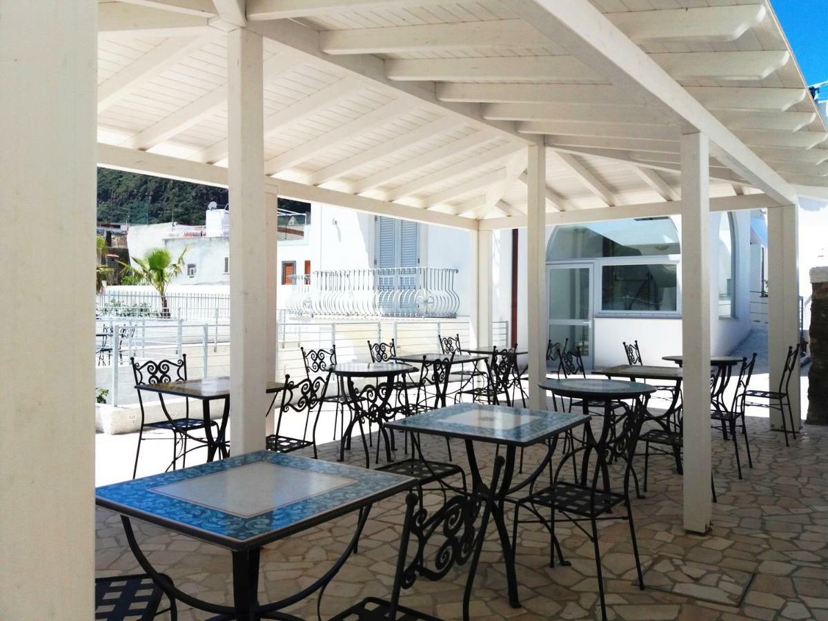 Odysseus Hotel Lipari  Zewnętrze zdjęcie