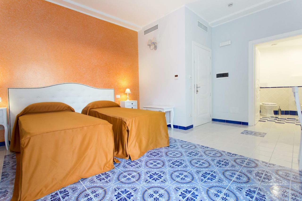 Odysseus Hotel Lipari  Zewnętrze zdjęcie