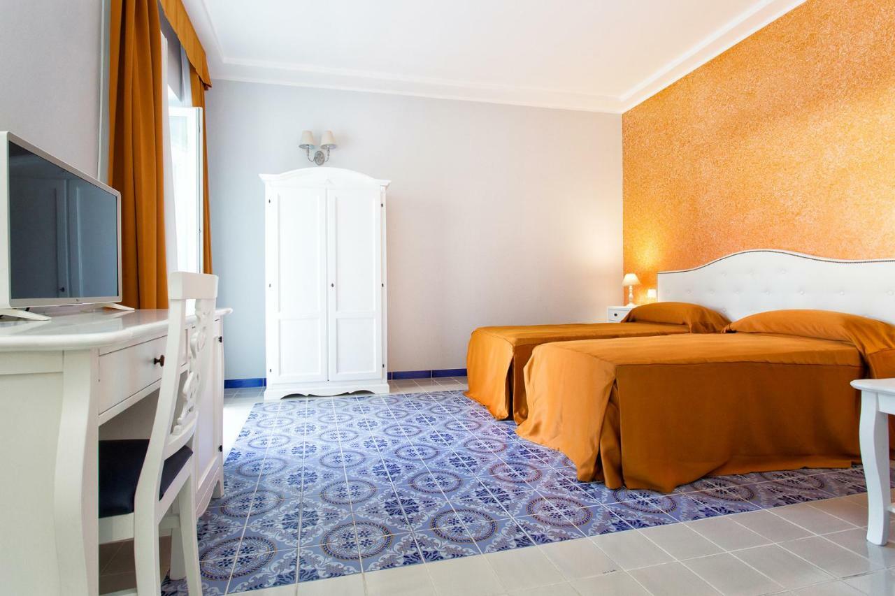 Odysseus Hotel Lipari  Zewnętrze zdjęcie