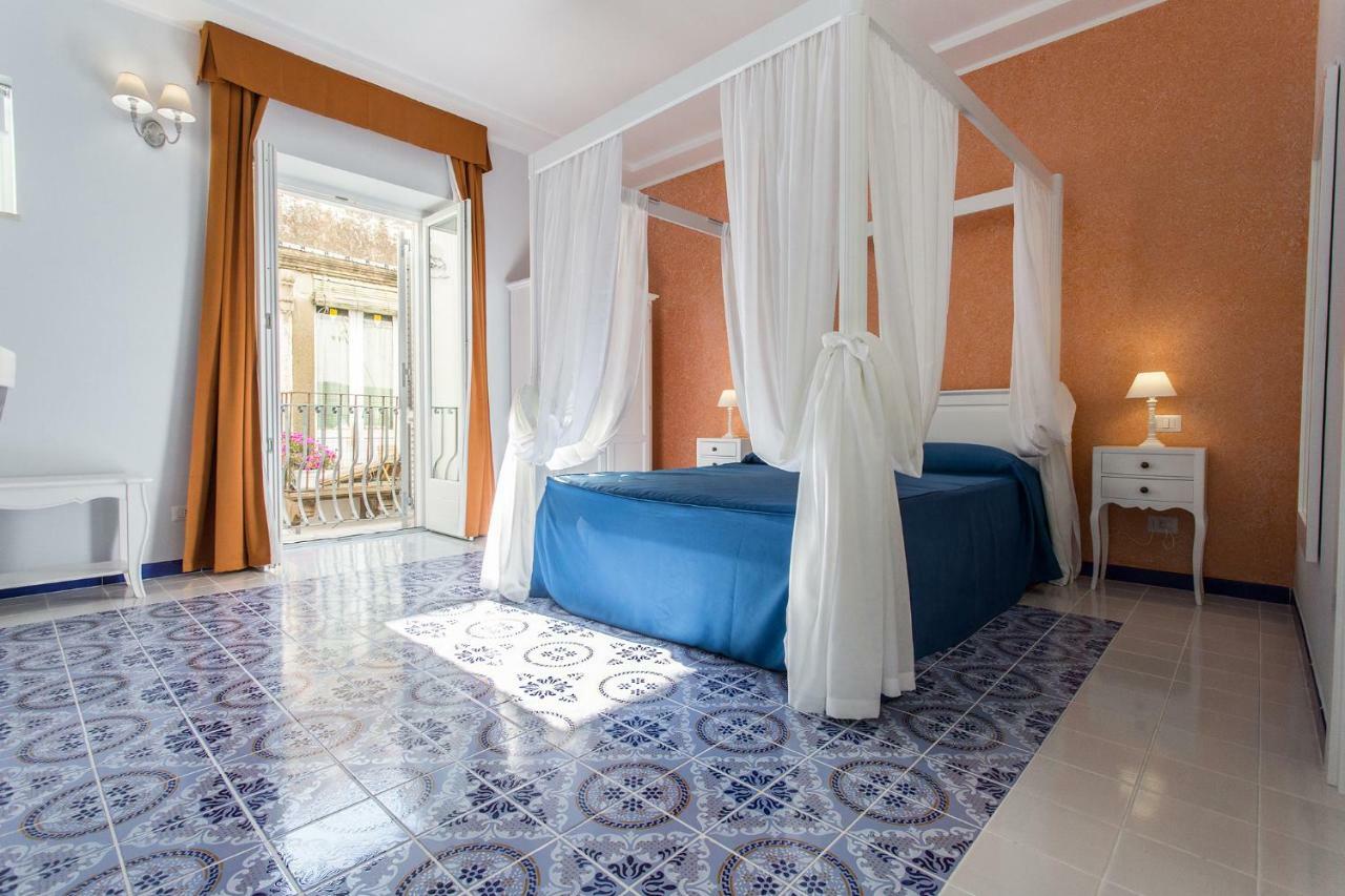 Odysseus Hotel Lipari  Zewnętrze zdjęcie