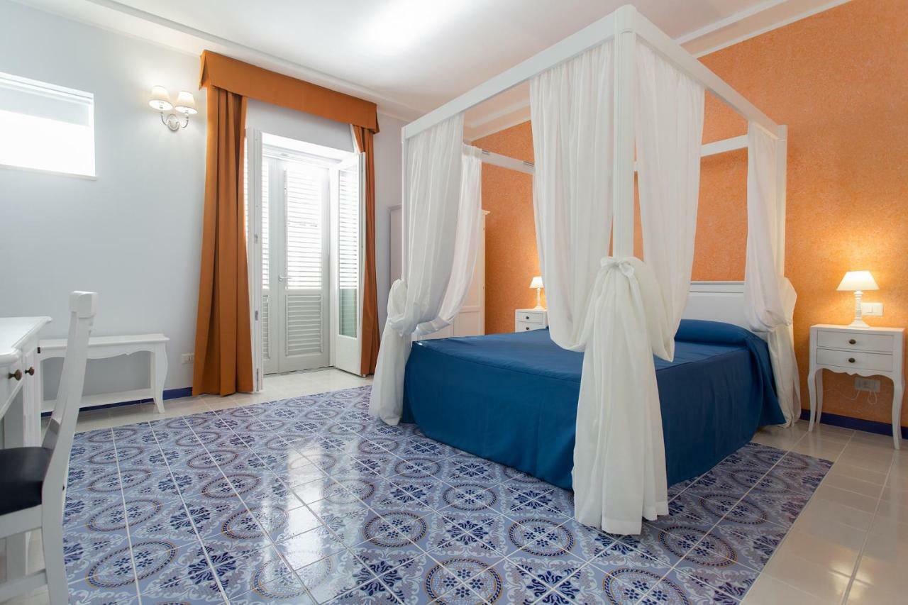 Odysseus Hotel Lipari  Zewnętrze zdjęcie