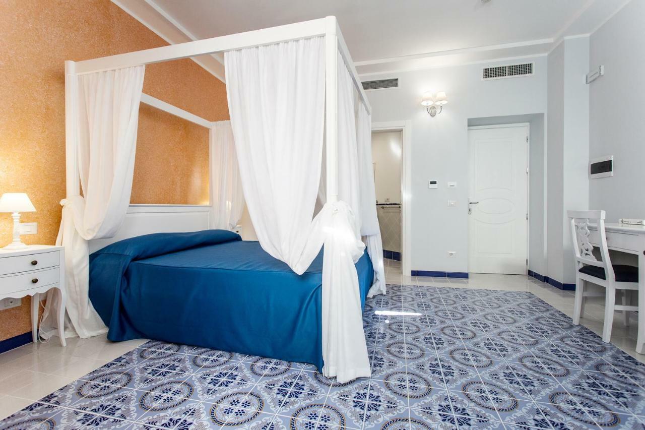 Odysseus Hotel Lipari  Zewnętrze zdjęcie