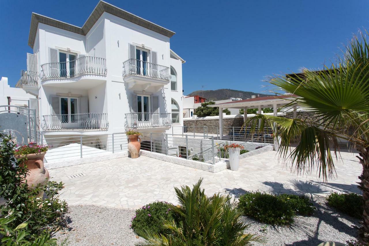 Odysseus Hotel Lipari  Zewnętrze zdjęcie
