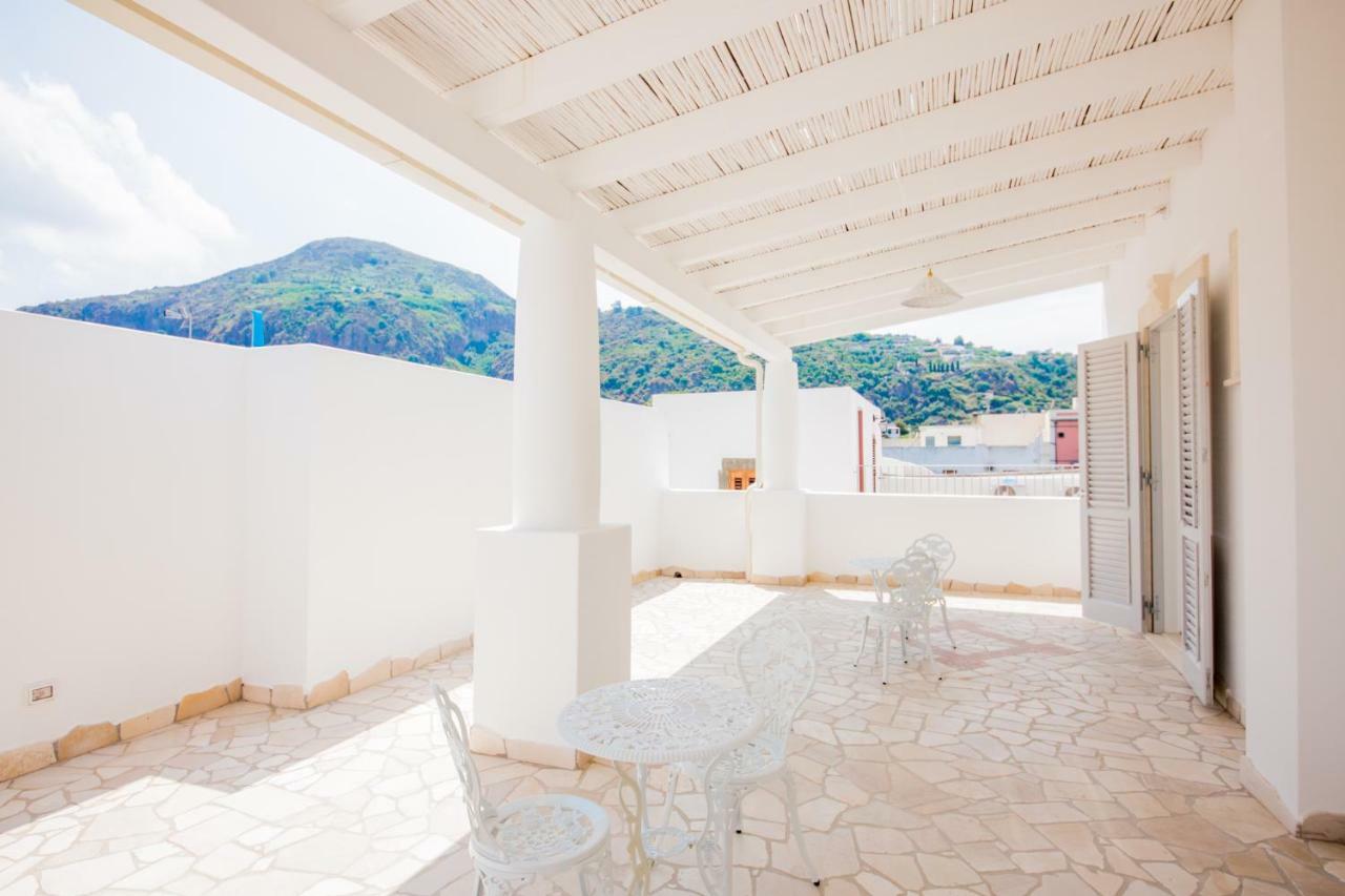 Odysseus Hotel Lipari  Zewnętrze zdjęcie