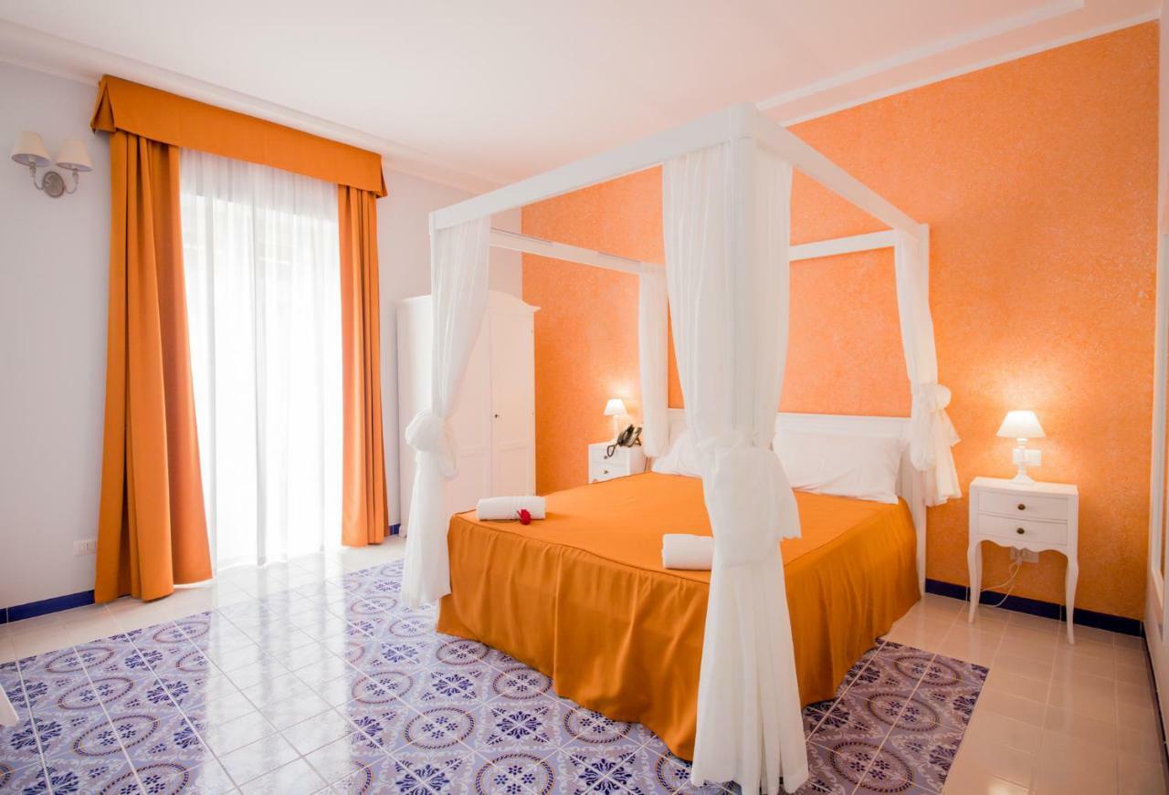 Odysseus Hotel Lipari  Zewnętrze zdjęcie