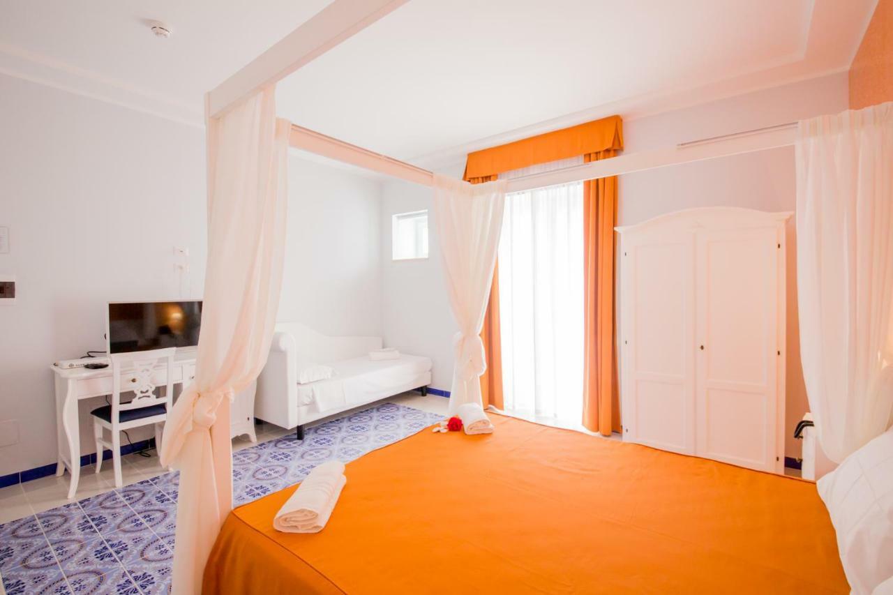 Odysseus Hotel Lipari  Zewnętrze zdjęcie